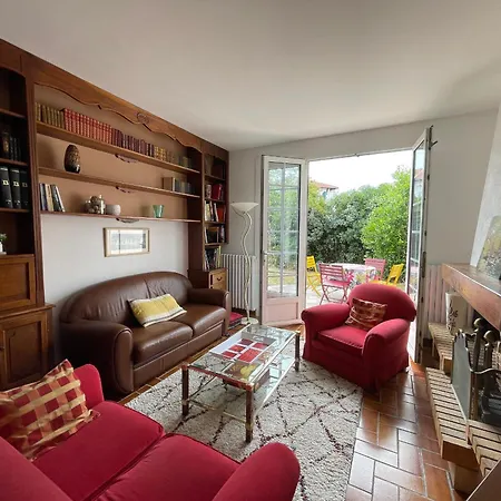 Holiday home Maison 4 A Pres De La Eyrac, Jardin, Terrasse, Parking, Velos Et Wifi - Fr-1-420-135 *